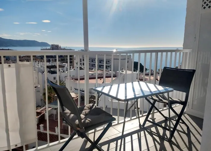 Ap368 - Coronado 67 - * Nerja